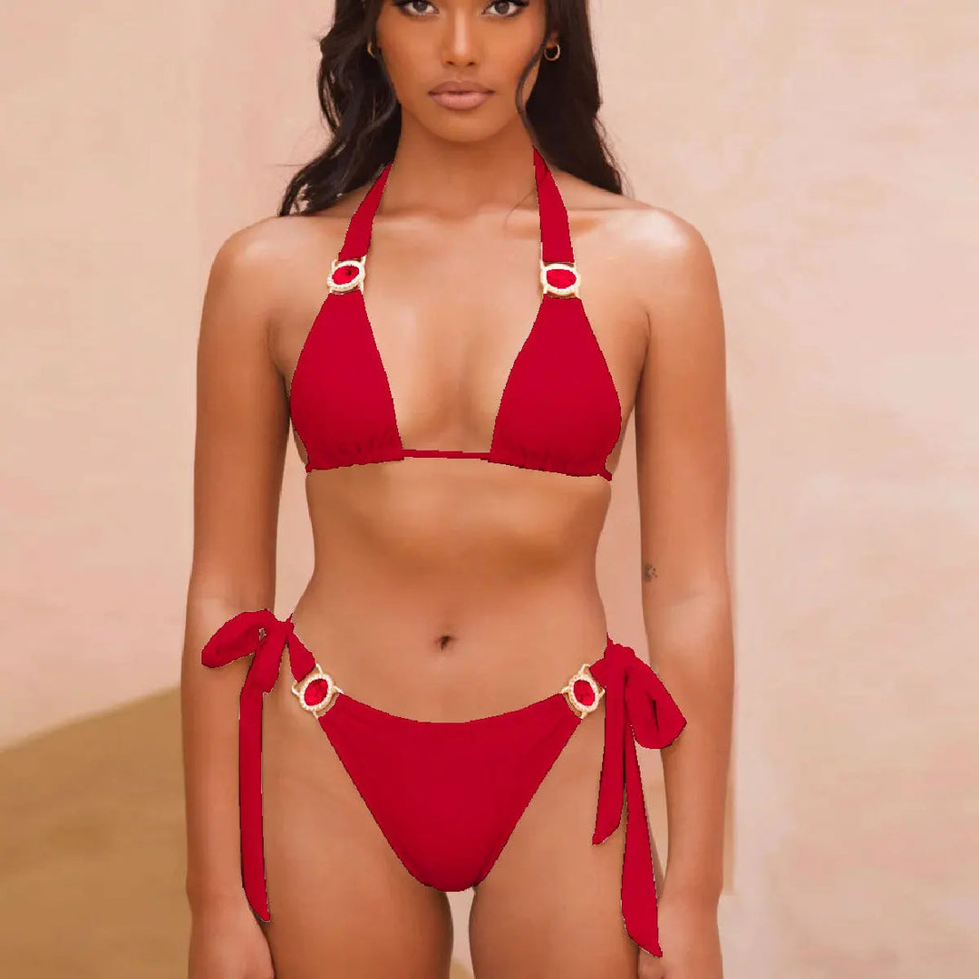 Damen Bikini mit weißem Kristallhalsband