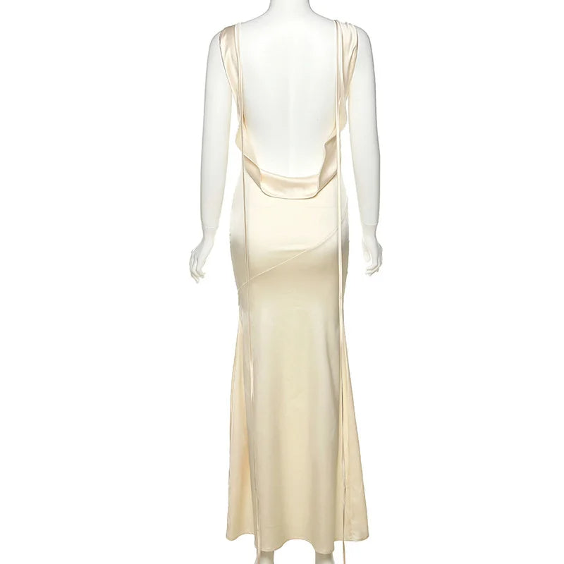 W&W Mode | Elegantes Kleid mit Wasserfallausschnitt im Meerjungfrauenstil