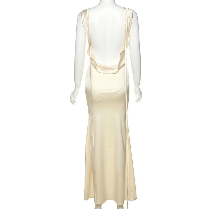 W&W Mode | Elegantes Kleid mit Wasserfallausschnitt im Meerjungfrauenstil
