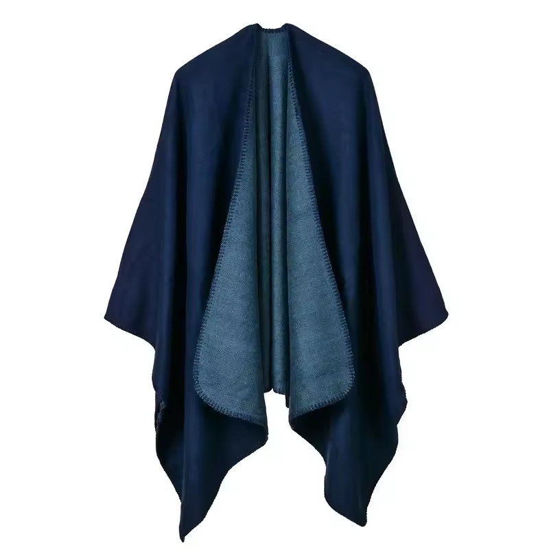 WW | Wärmer Poncho mit Fließendem Schnitt