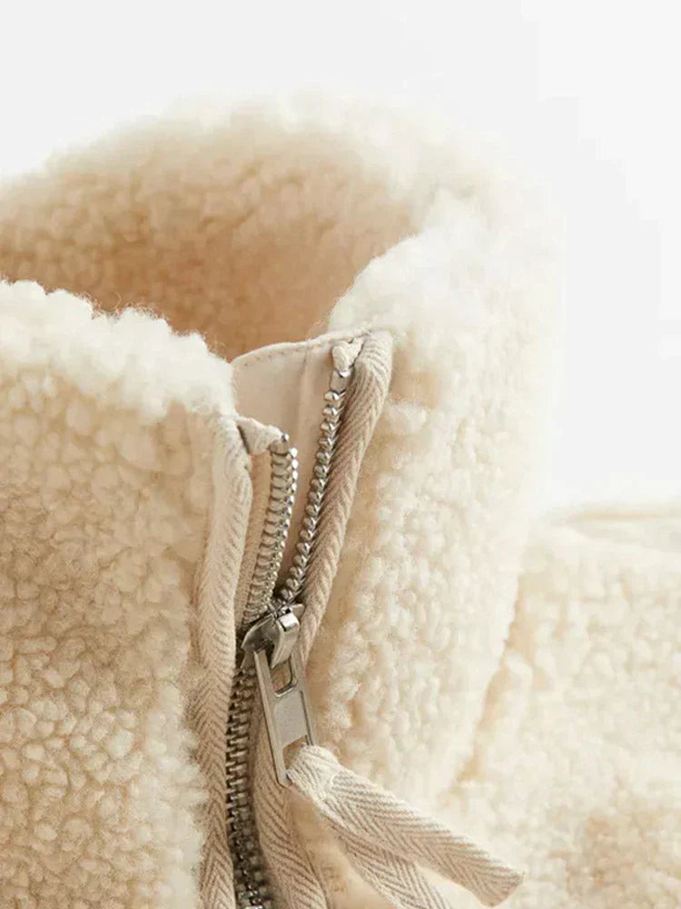 W&W Mode - Warme Teddyjacke