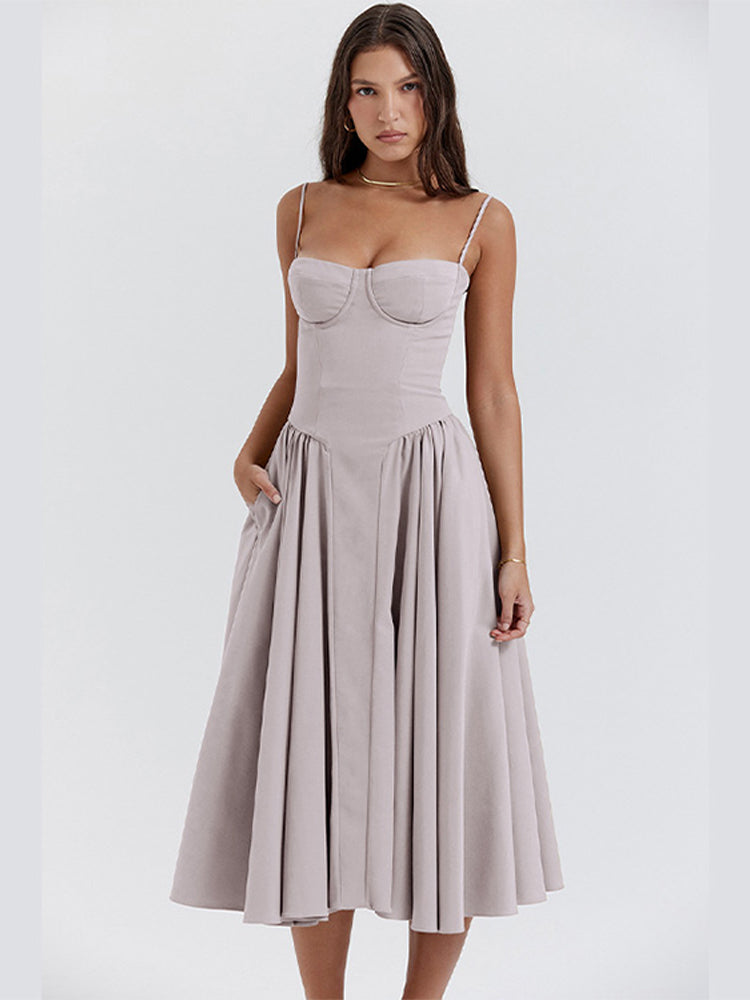 WW | Taillenformendes Sommerkleid