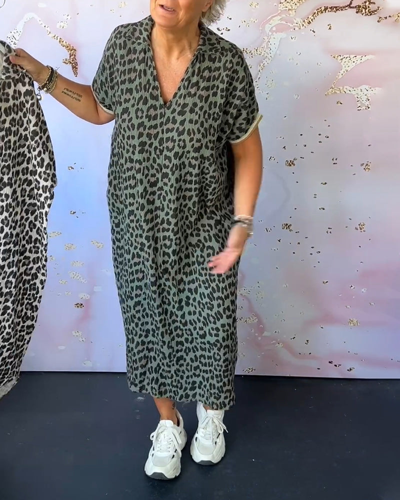 WW | Kurzärmliges Kleid mit Leopardenmuster und V-Ausschnitt