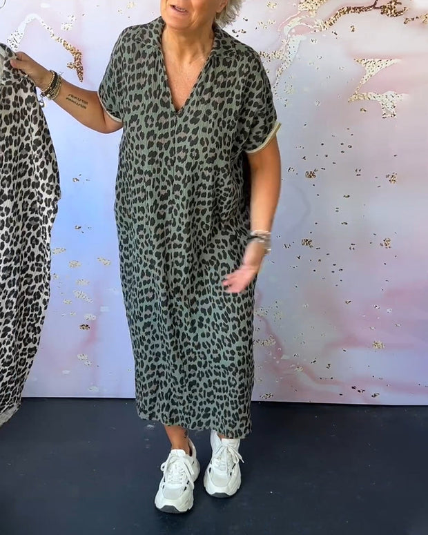 WW | Kurzärmliges Kleid mit Leopardenmuster und V-Ausschnitt