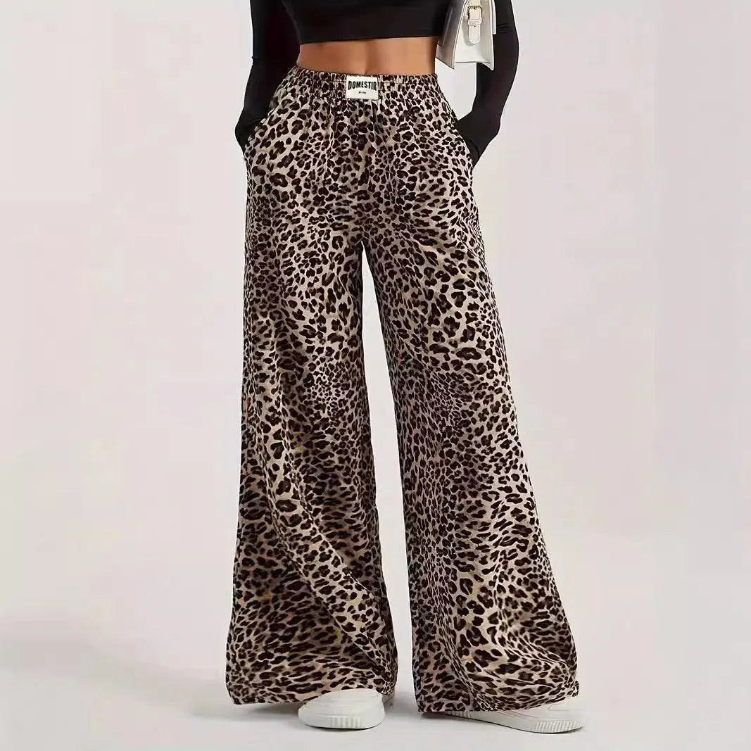 WW | Hoch taillierte lässige gerade Hose mit Leopardenmuster