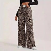 WW | Hoch taillierte lässige gerade Hose mit Leopardenmuster