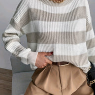 Bequemer gestreifter Pullover