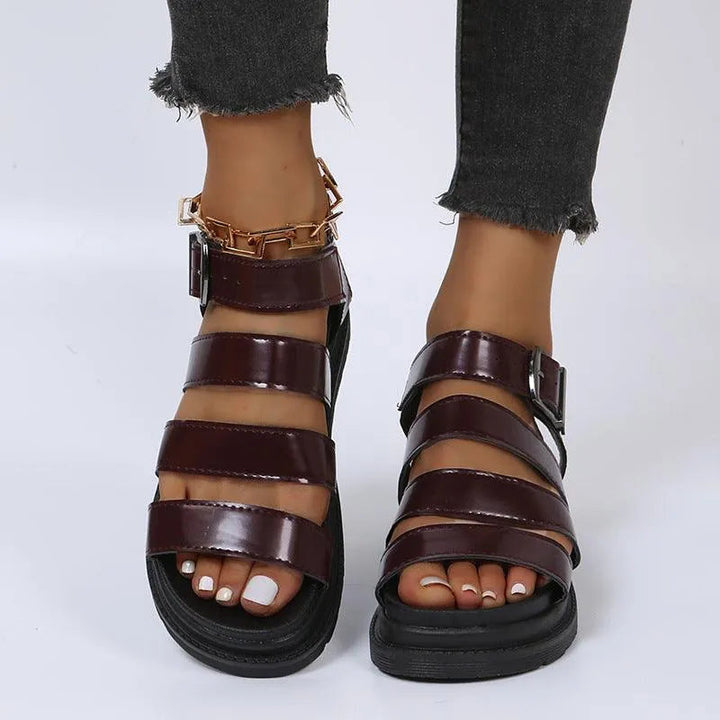 W&W Mode | Sandals with buckle and platform with open toes