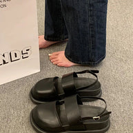 Sandalen mit geteilter Spitze