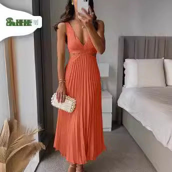 W&W Mode | Ärmelloses V-ausschnitt Kleid Mit Falten Und Offenem Rücken