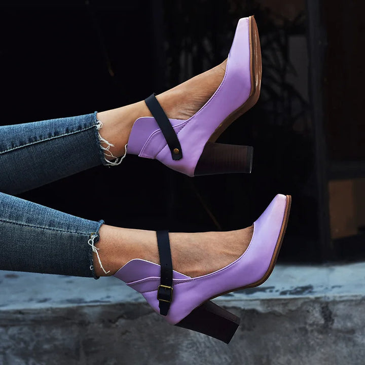 Damen Schuh mit Blockabsatz, breitem Absatz und verstellbarem Riemen