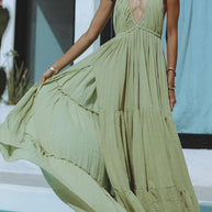 WW – Neckholder-Maxikleid aus Leinenmischung mit rückenfreiem Schlitz