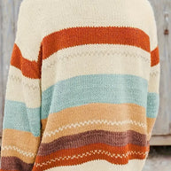 Gestreifte gestrickte Pullover mit Rundhalsausschnitt