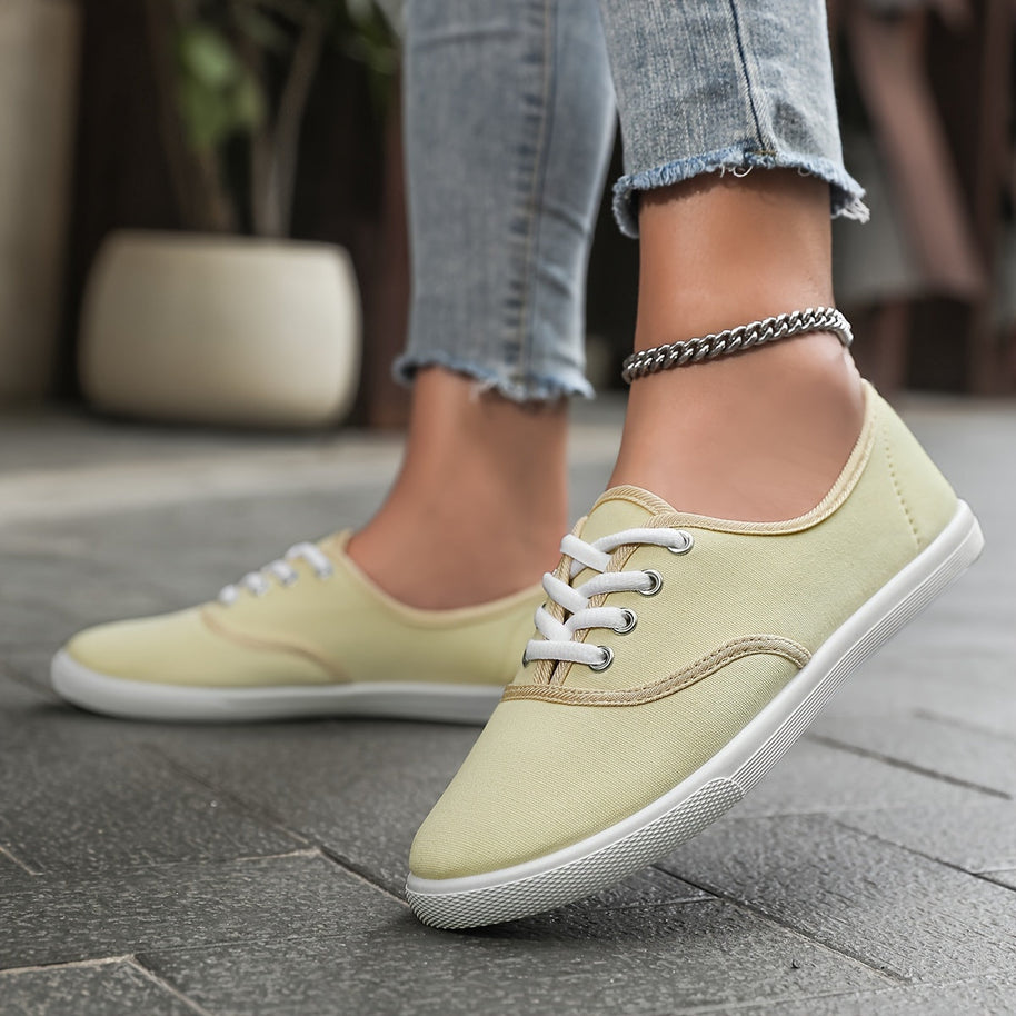 WW | Bequeme Niedrige Canvas Sneakers in Weiß