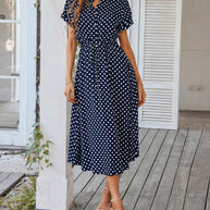 WW | Punkte-Muster Kleid mit Bindeband und Knöpfen