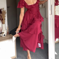 Rückenfreies Kleid mit quadratischem Ausschnitt