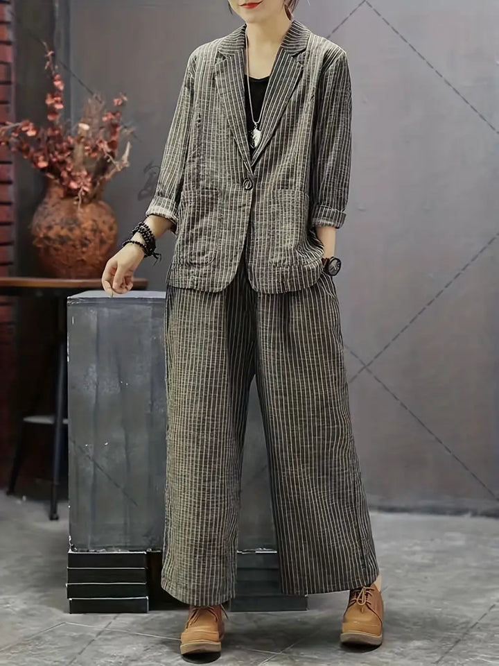 W&W Mode | Blazer mit gestreiftem Revers und Hose mit weitem Bein