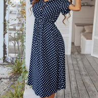 WW | Kleid mit Gepunktetem Kordelzug und Knopfleiste