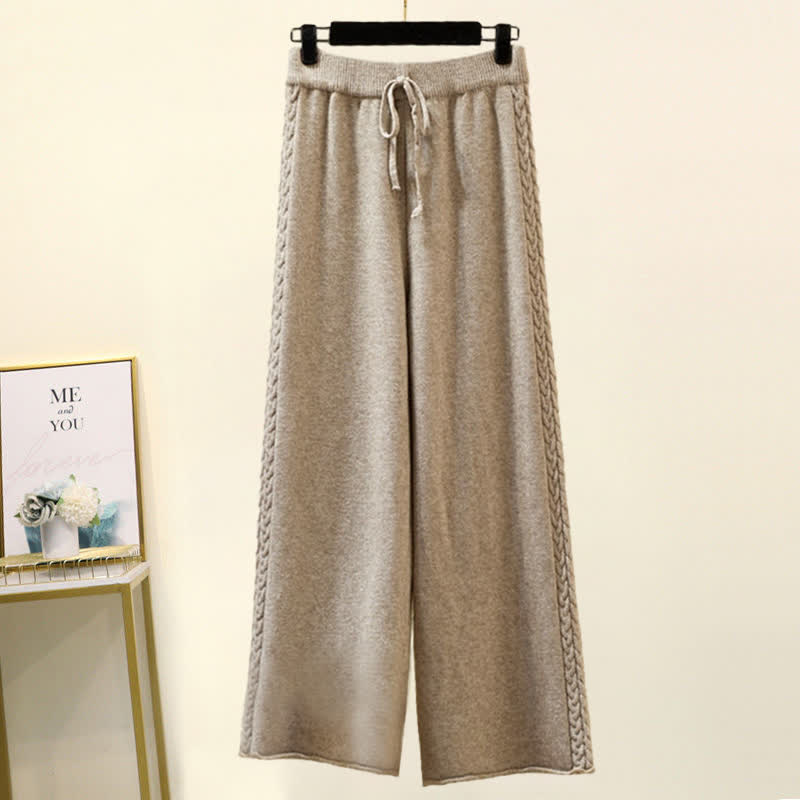 WW | Elegantes Set Aus Rollkragenpullover Und Lockerer Hose
