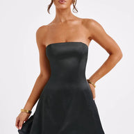 WW | Ärmelloses Minikleid mit Schleifendetail