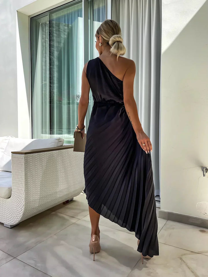 W&W Mode | Ein Schulter Kleid Faltenrock Blumenverzierung Abendliche Eleganz