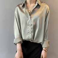 WW | Geknöpfte Satin-Seidenbluse