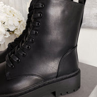 Stiefel Serena Schwarz