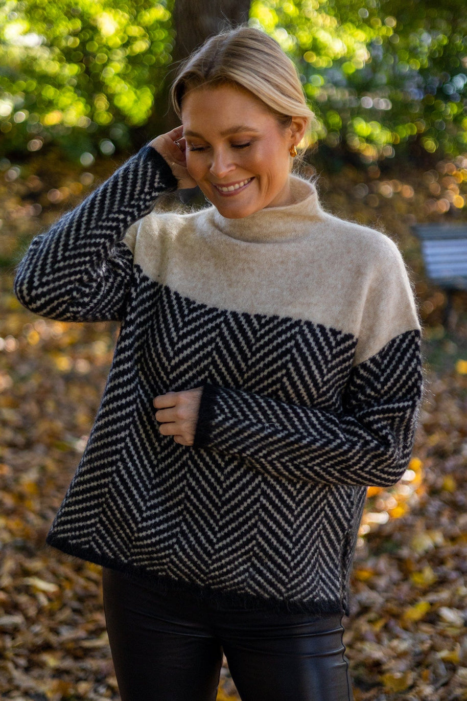 WW | Damen Rollkragenpullover mit Zweifarbdesign