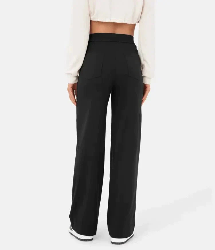 Hoch geschnittene, elastische Freizeithose