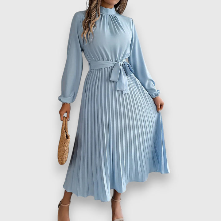 W&W Mode | Zeitlose Eleganz in Einem Midikleid