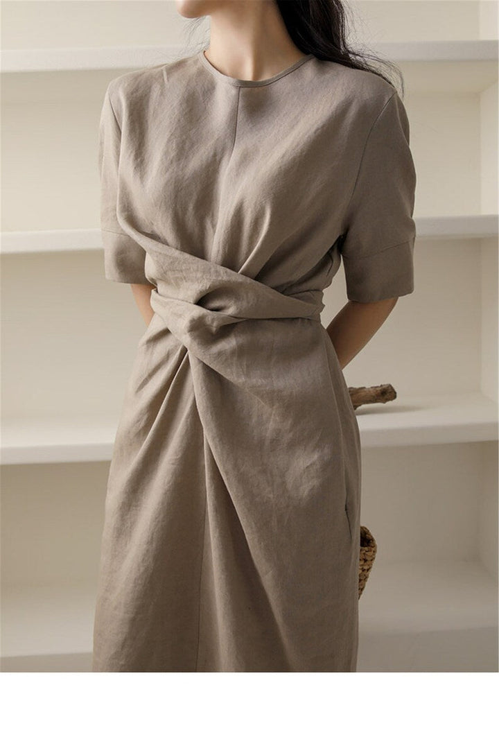 W&W Mode Unregelmäßiges Kleid aus Leinen in Khaki