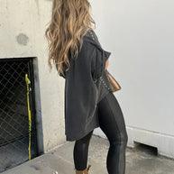 Oversized Shirt mit Nieten
