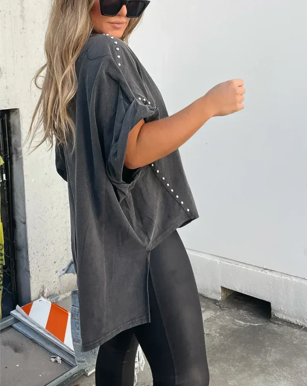 Oversized Shirt mit Nieten