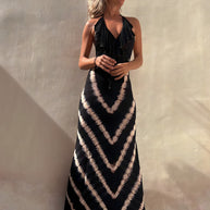 Ärmelloses Maxikleid mit V-Ausschnitt