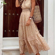 WW | Spitzenkantiertes Kleid