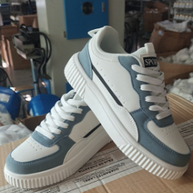 Myriam - Schnürbare Plateau-Sneakers