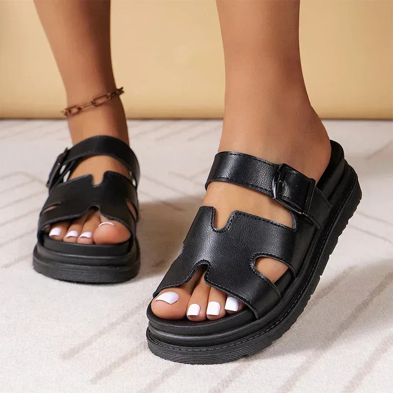Sommerliche Slingback-Sandalen mit Rom Ausstrahlung
