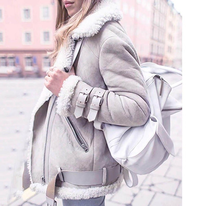 W&W Mode | Oversize Lammfelljacke