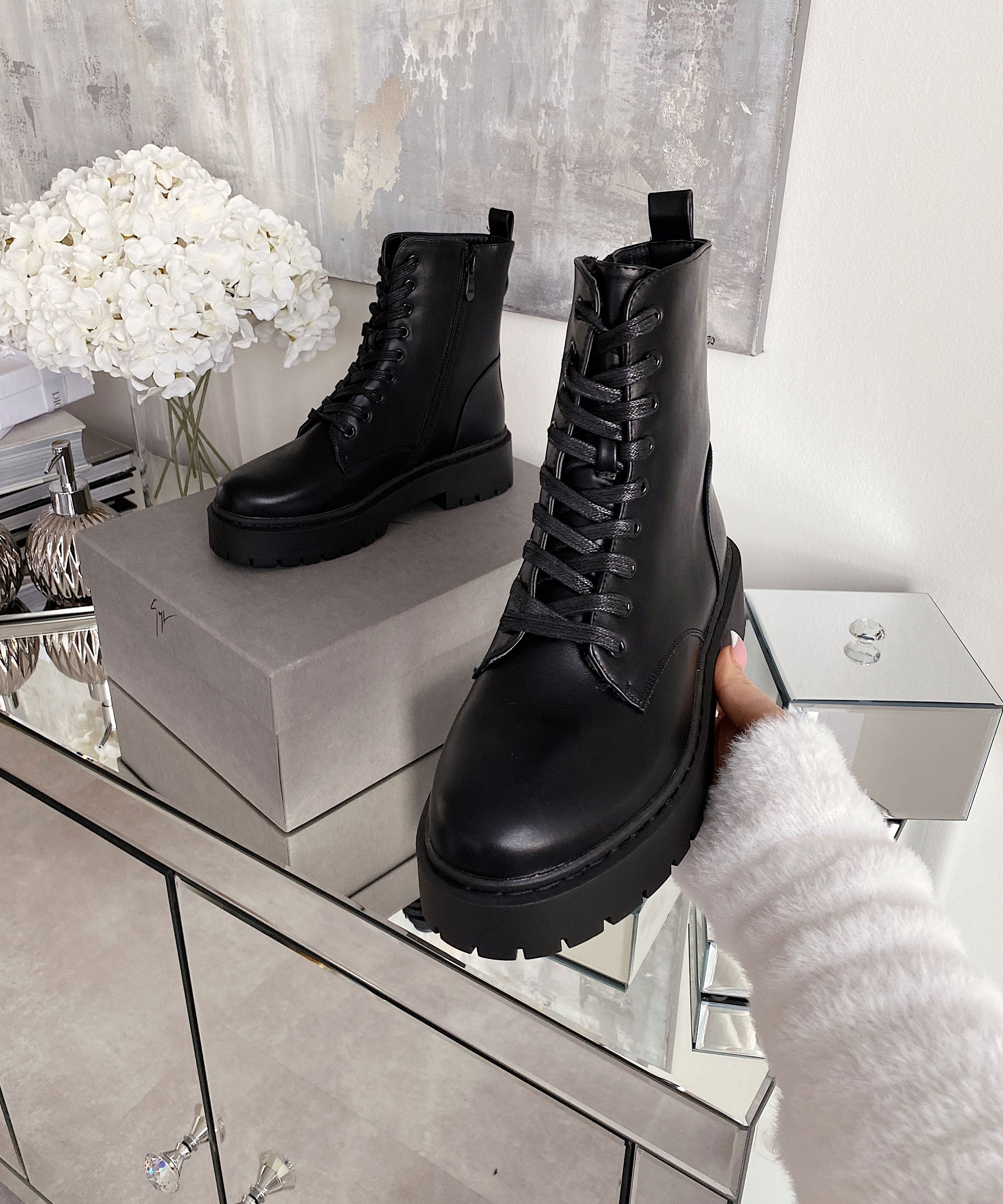 Stiefel Serena Schwarz