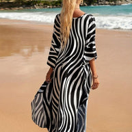 WW | Strandkleid mit Zebradruck und V-Ausschnitt