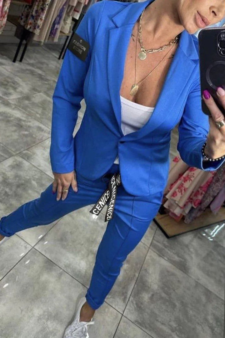 Damen Zweiteiler mit Jacke und elastischer Hose
