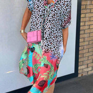 Kurzärmeliges Freizeitkleid mit Leopardenmuster