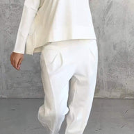 Zweiteiliger Freizeitanzug mit Rundhalsausschnitt und langen Ärmeln