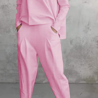 Zweiteiliger Freizeitanzug mit Rundhalsausschnitt und langen Ärmeln