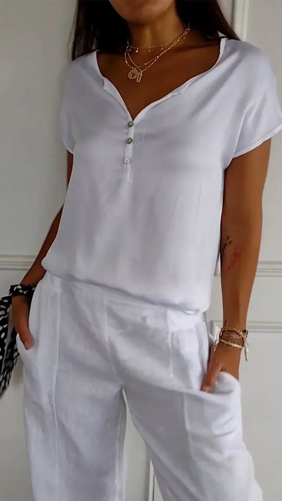 WW | Satin Top mit V-Ausschnitt und Knopfverschluss