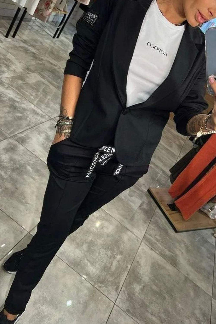 Damen Zweiteiler mit Jacke und elastischer Hose