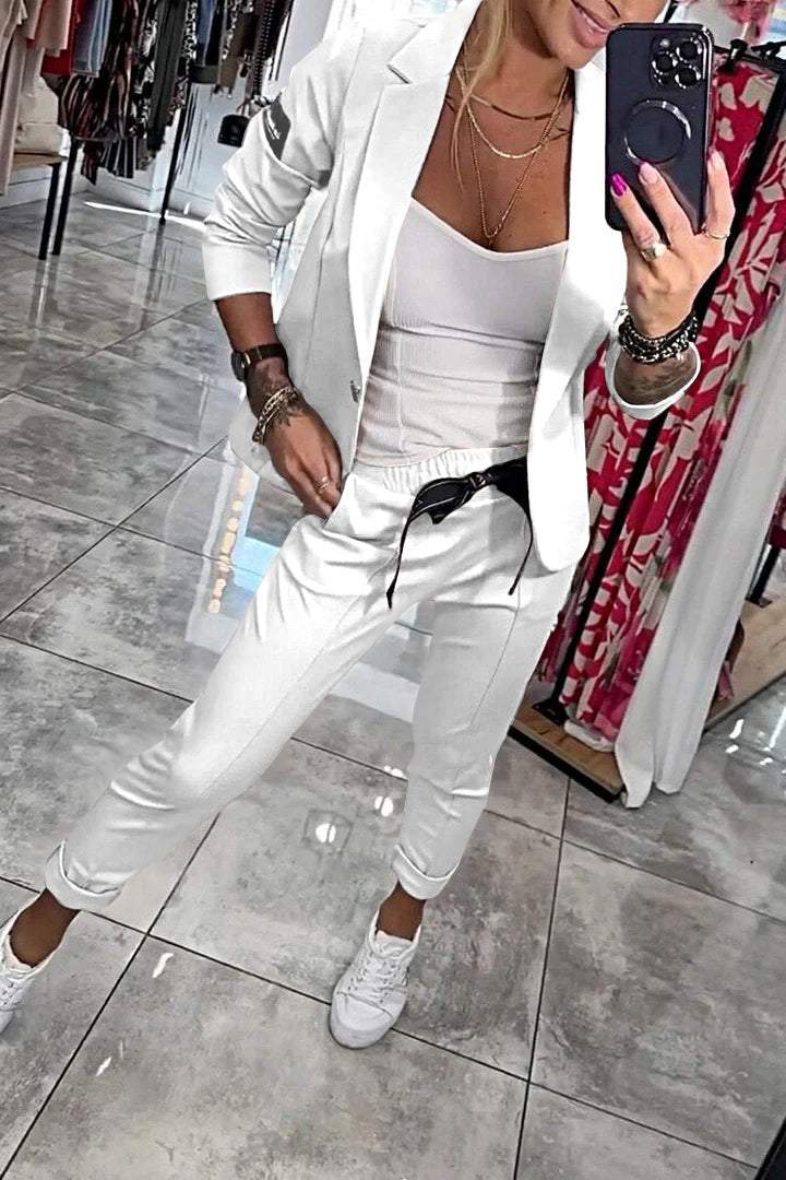 Damen Zweiteiler mit Jacke und elastischer Hose