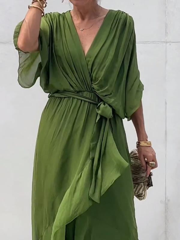 WW | V-ausschnitt Kleid