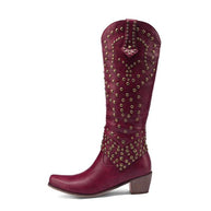 WW - Hohe Stiefel Mit Metallnieten Und Kobigem Absatz