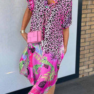 Kurzärmeliges Freizeitkleid mit Leopardenmuster